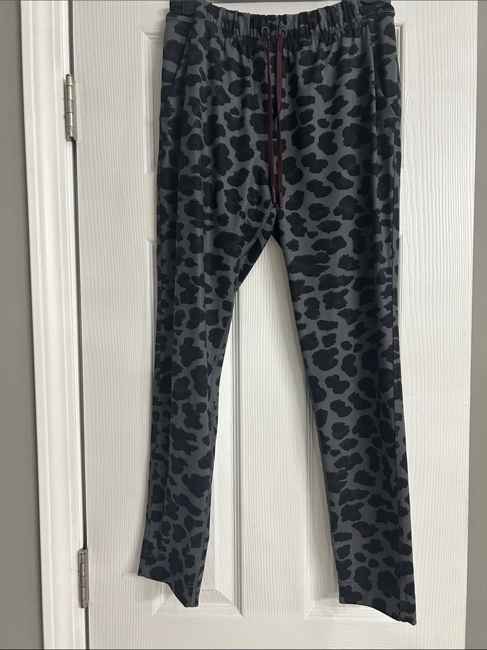 Lululemon Grey Black Leopard Print Jogger Bottoms